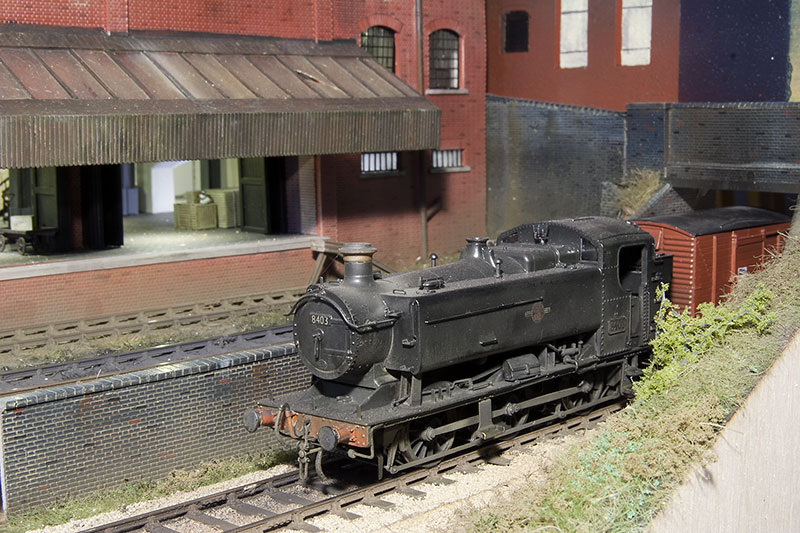 pannier-through-bridge.jpg