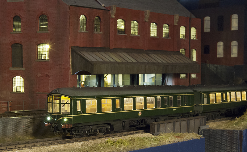 derby-lightweight-night-copy.jpg