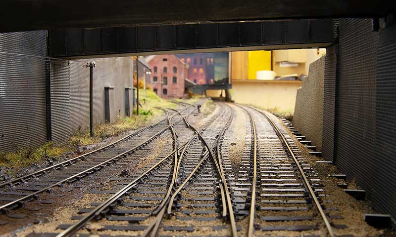 BR-new-track-through-bridge.jpg