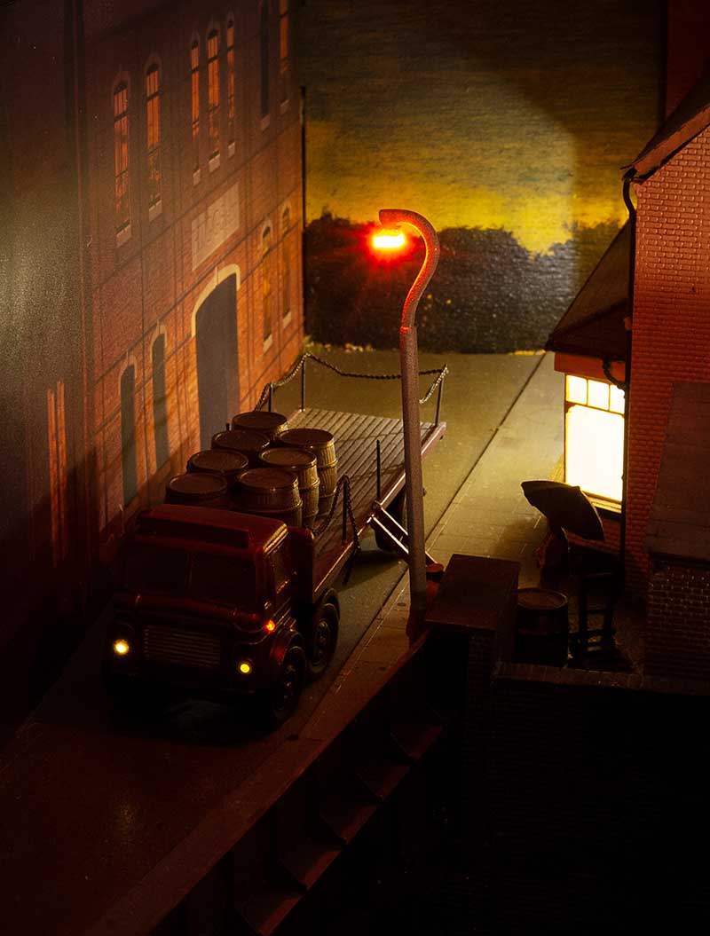lamppost-in-position.jpg